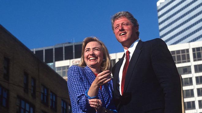 استعان بيل كلينتون ببلادينو في حملته الانتخابية في 1992